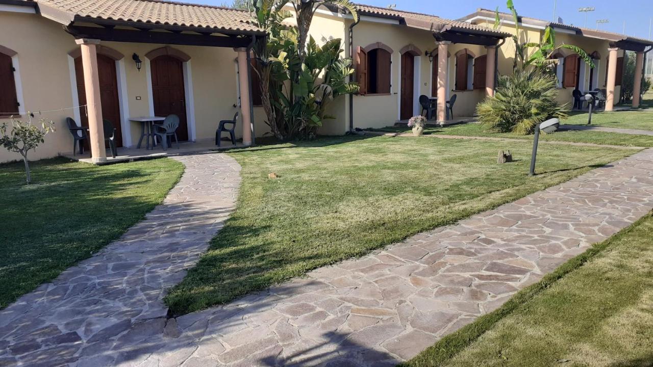 Hotel Perda Rubia San Giovanni Suèrgiu Kültér fotó